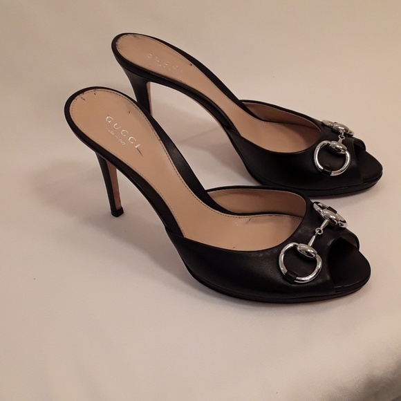 Gucci Shoes - Gucci Black Leather Pumps 4in Heel Size 37 1/2 EU